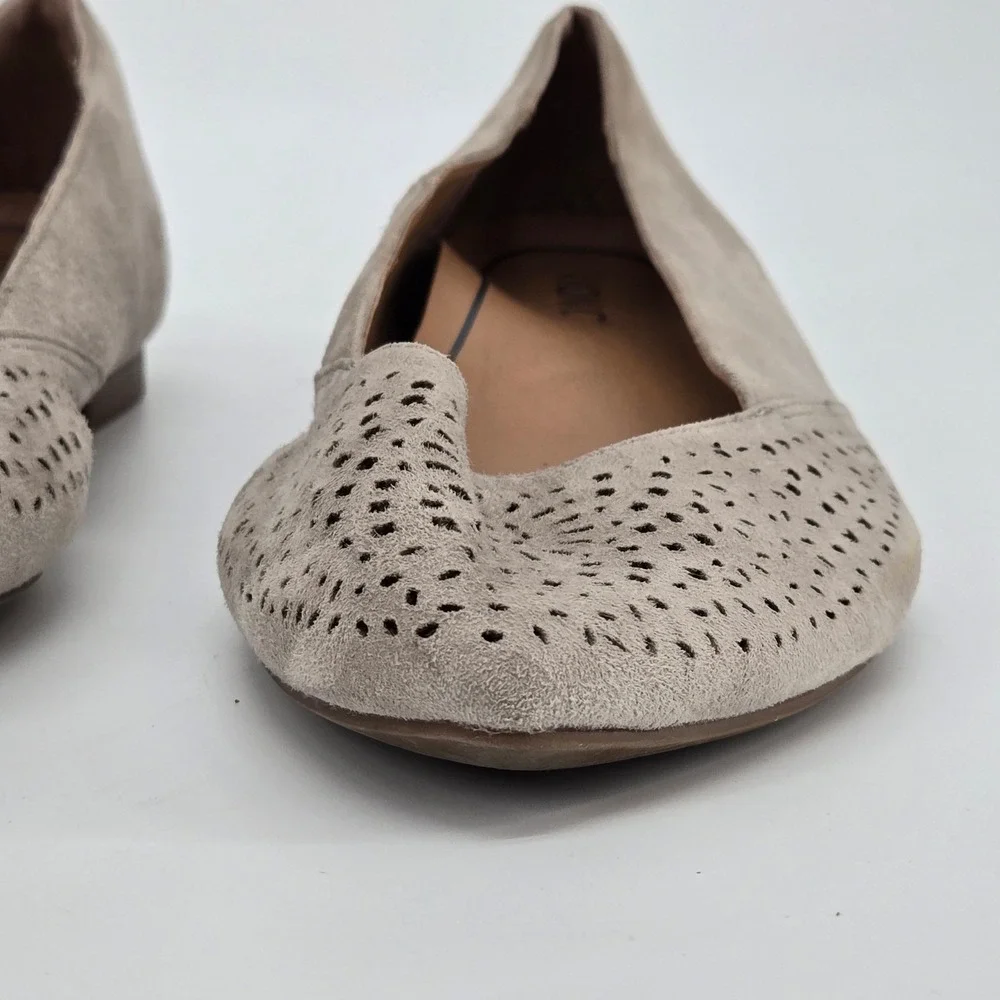 Vionic Carmela Perforated Suede Pointed Toe Ballet Flats Greige Women's Size 10